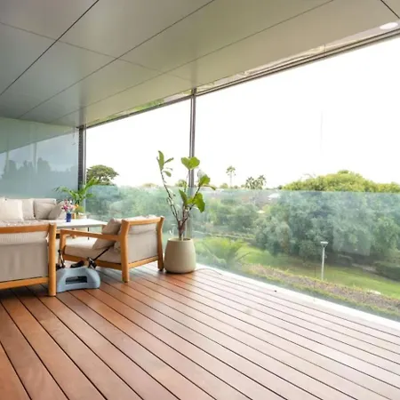 Sky Mirror Chalet *