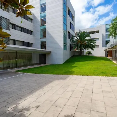 Sky Mirror Alpstuga Bahar ic-Caghaq